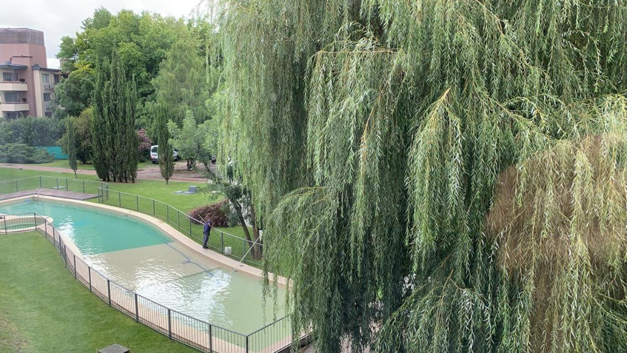 Pilar - Hosp Austral-universidades